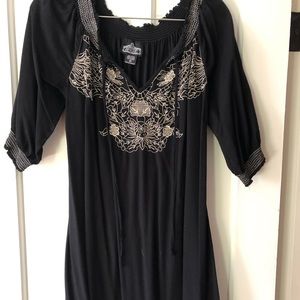 Angie embroidered Tunic shirt size M